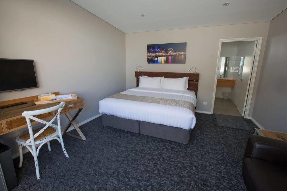 Fremantle Boutique Accommodation - Maand Up Esterno foto