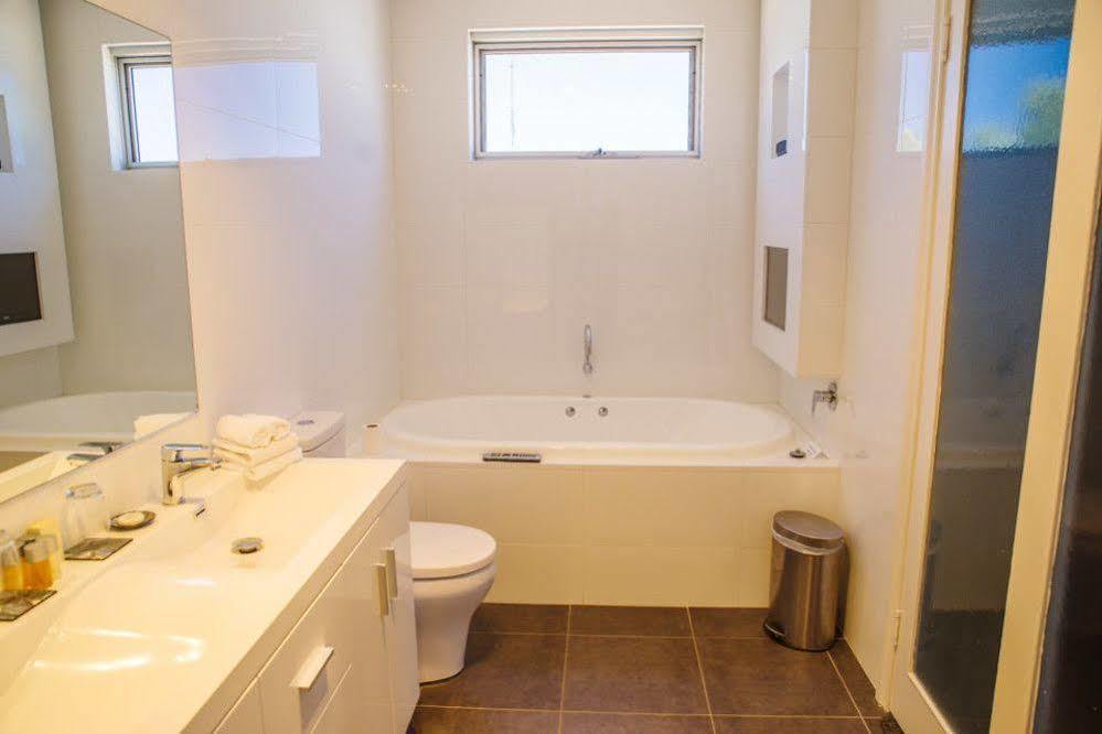 Fremantle Boutique Accommodation - Maand Up Esterno foto